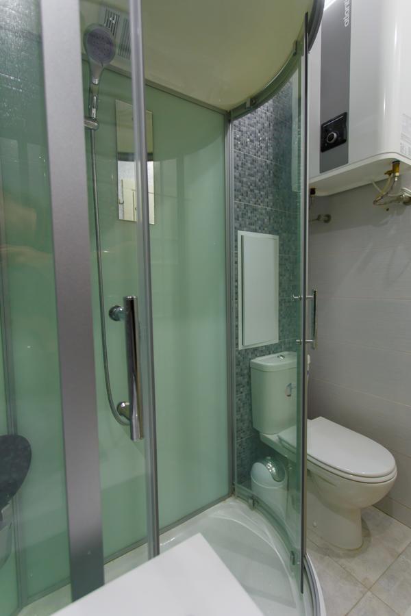 Apartment Near Railway Station Kiev Eksteriør billede
